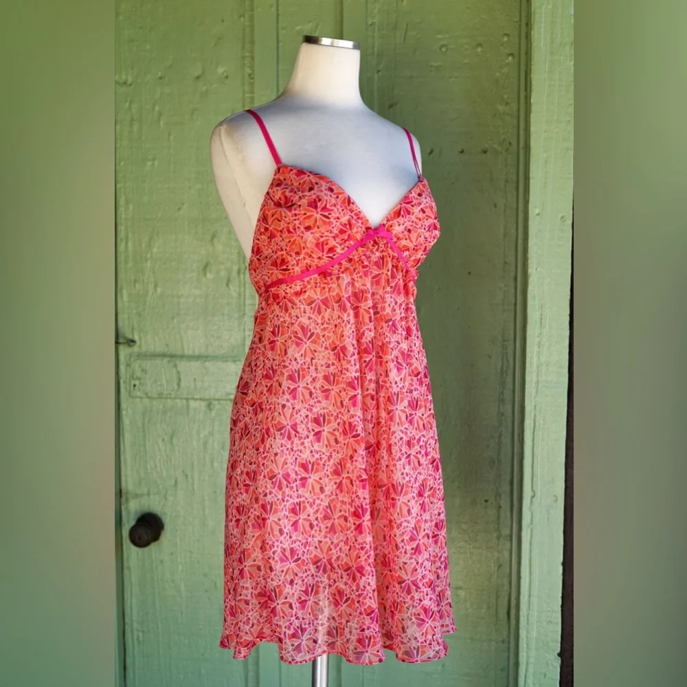 Oscar de la Renta 2000s Pink Orange Retro Look Floral Print Nightgown